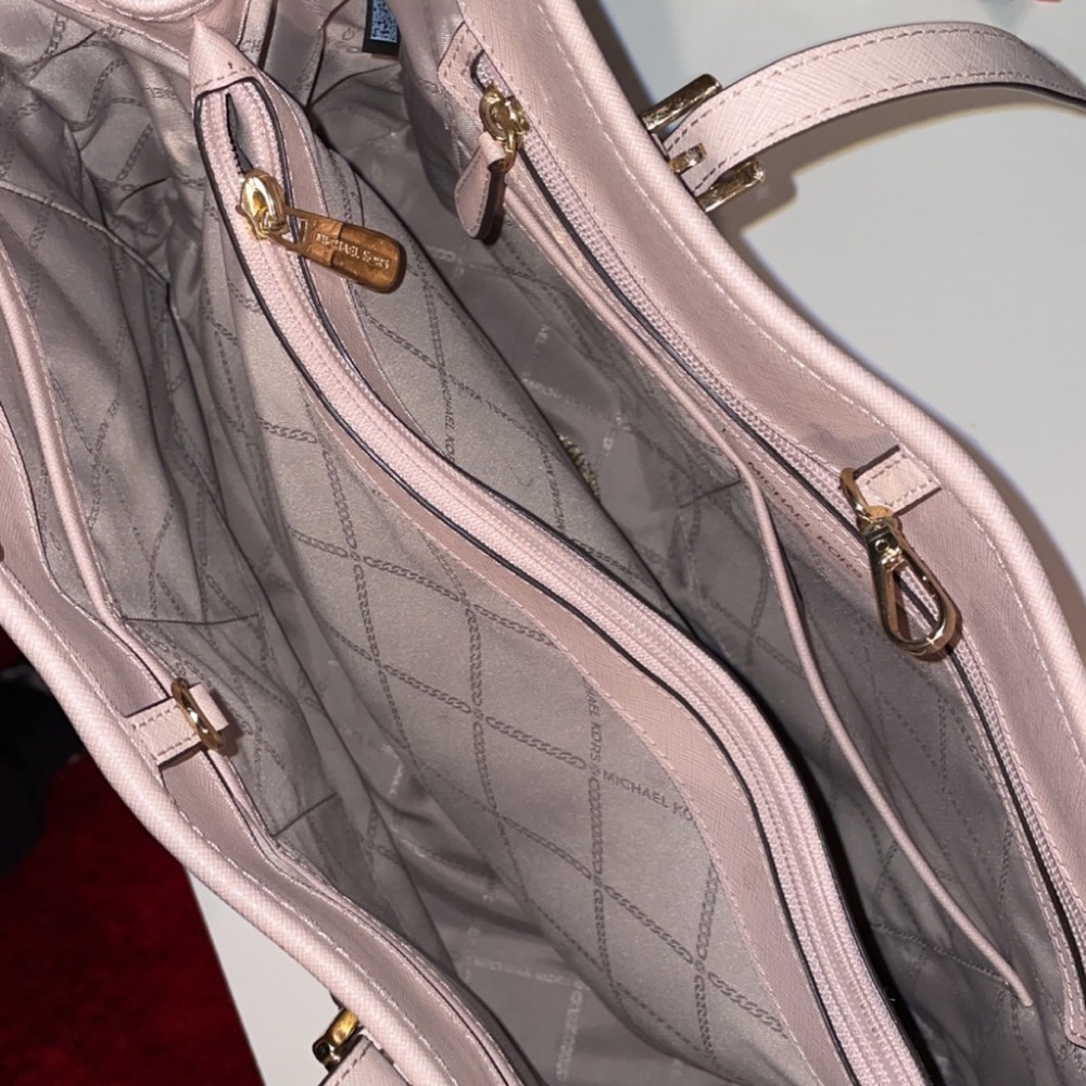 Purse - Picture 2 of 2